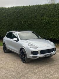 PORSCHE CAYENNE